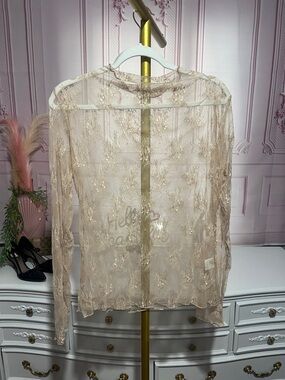 Sheer Lace Long-Sleeve layering blouse in cream Beige